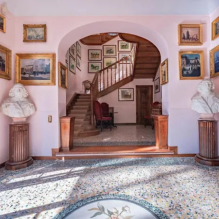 Camilla Villa San Siro (Lombardy)